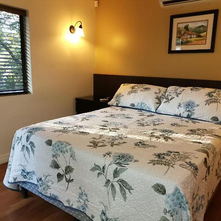 Airport Costa Rica B&B Rio Segundo Екстер'єр фото